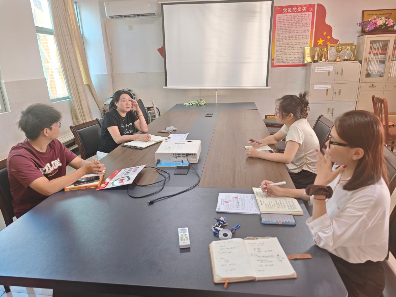 深耕谈心育人 赋能萌新成长｜数创学院开展2026级辅导员谈心谈话技巧专题培训